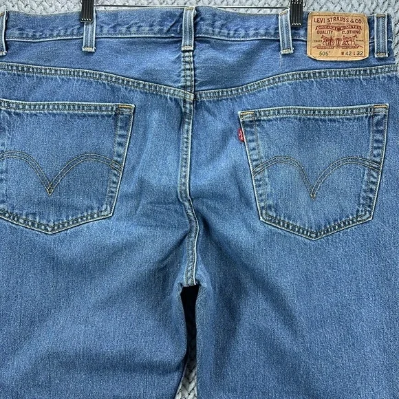 Levi 505 Regular Fit Men’s Size 42x32 - Picture 10 of 10